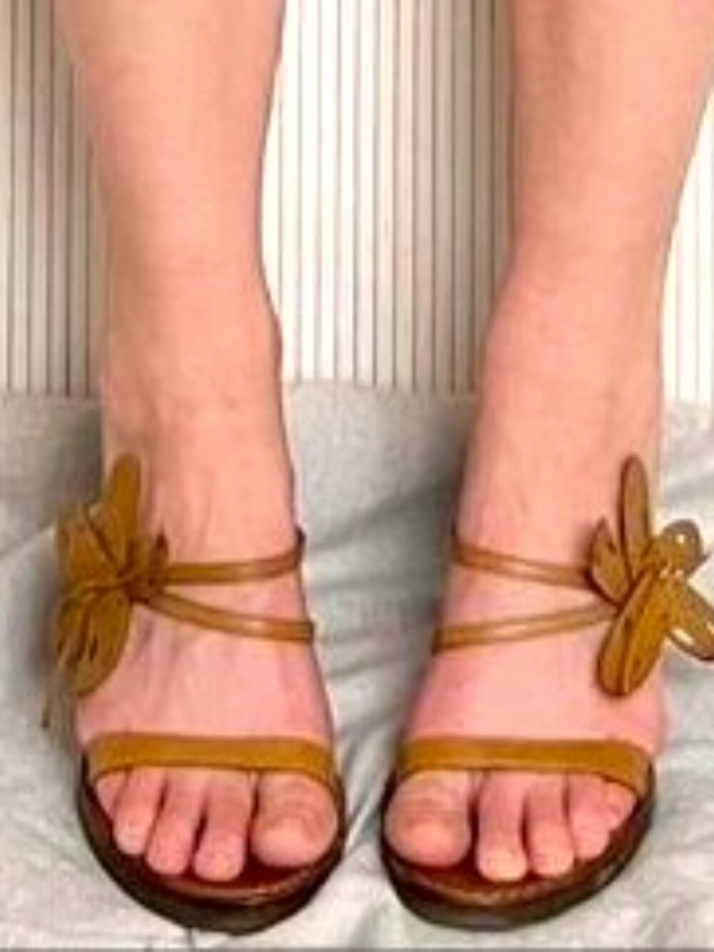 Enzo Angiolini Vintage Leather butterfly heeled sandals - Picture 6 of 9